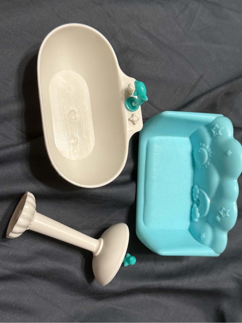 Dollhouse Miniature Tub Sink & Couch Furniture Set